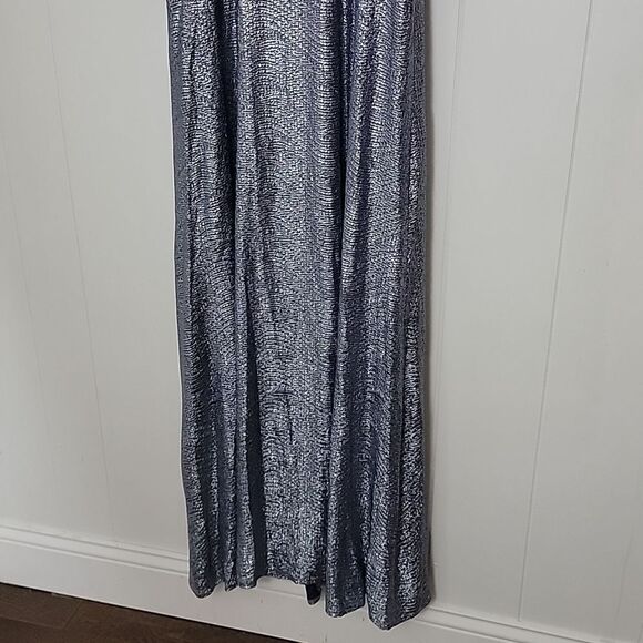 Metallic navy gown   - Picture 4 of 7
